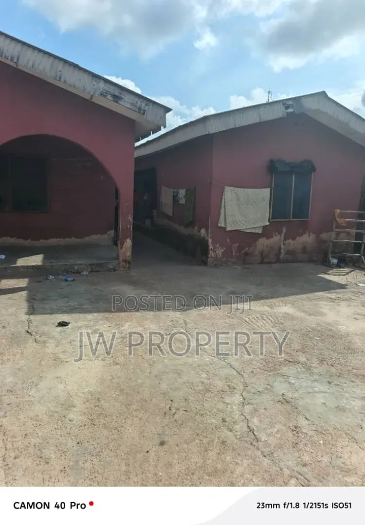 20bdrm Apartment in Elijah, Badagry / Badagry for sale in Badagry / Badagry