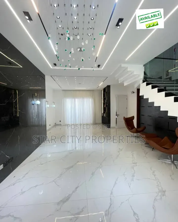 5bdrm Townhouse/Terrace in Freedom Way Lekki for sale in Lekki Phase 1