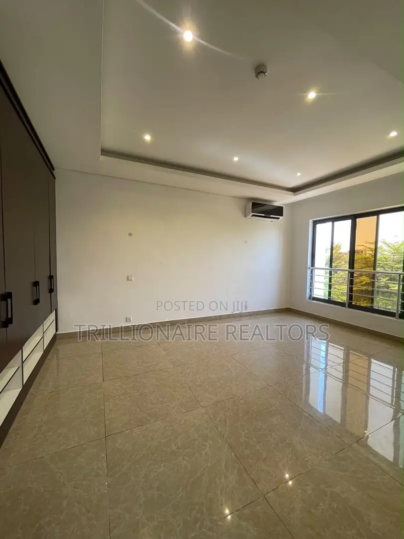 4bdrm Maisonette in Ikoyi Banana Island for rent in Banana Island