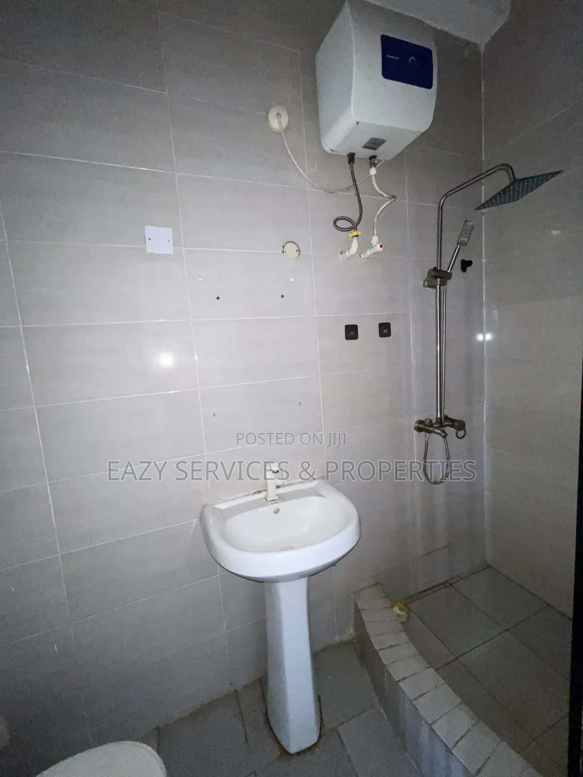 Mini Flat in Gated And Secured, Osapa london for rent in Osapa london