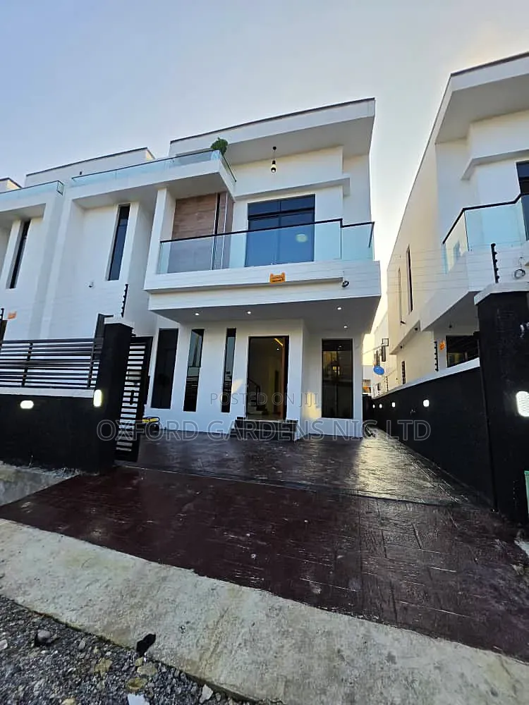 4bdrm Duplex in General Paint, Lekki Phase 2 for sale in Lekki Phase 2