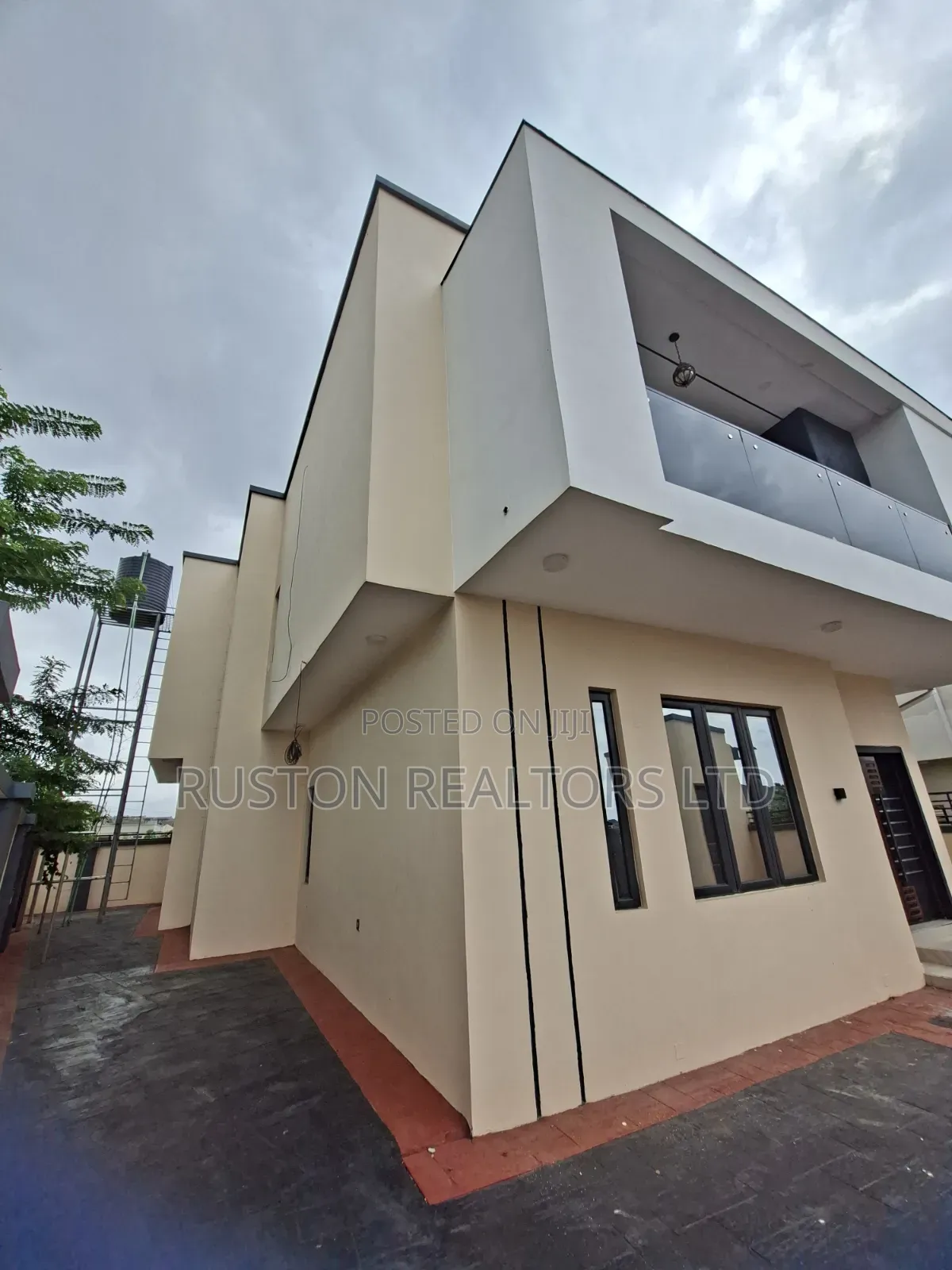 4bdrm House in Kolapo Ishola Gra, Akobo for sale in Akobo