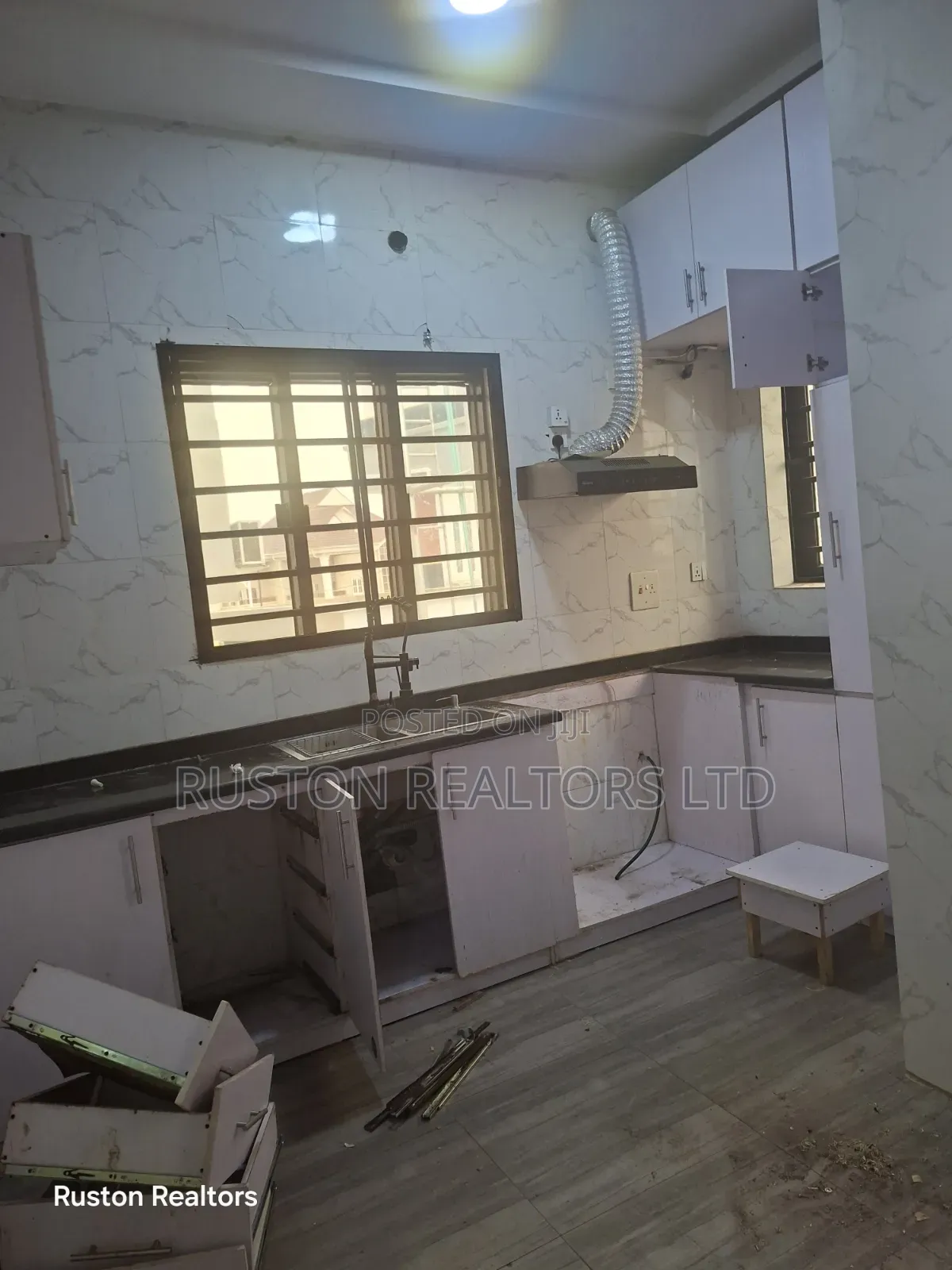 3bdrm Duplex in Akobo for rent in Akobo