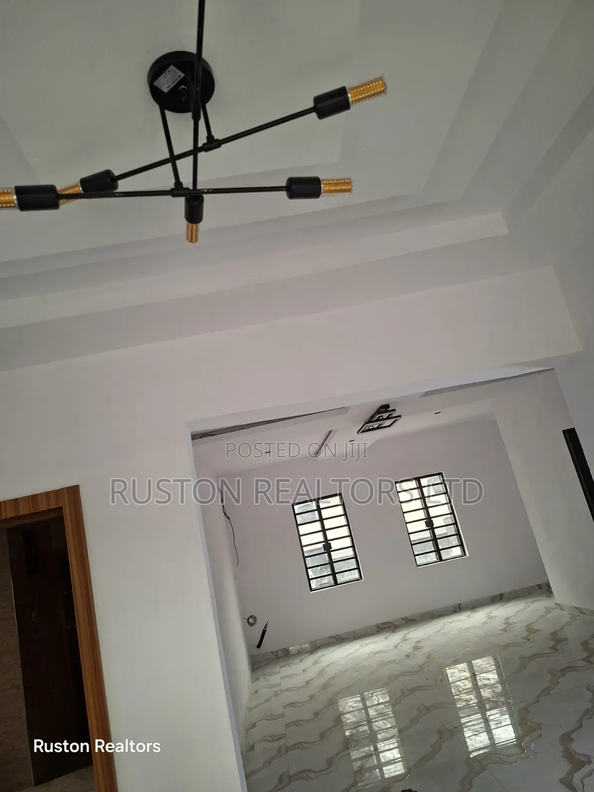 5bdrm Duplex in Akobo for sale in Akobo