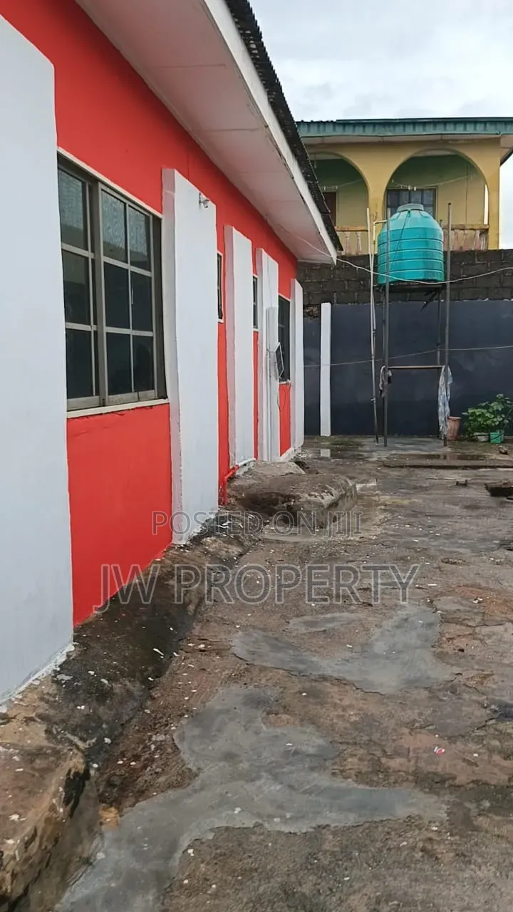 20bdrm Block of Flats in Igando / Ikotun/Igando for sale in Igando / Ikotun/Igando