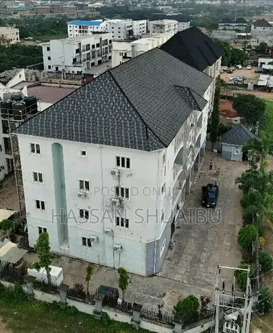 Functional 26-Room 3-Star Hotel in Kaura District in Kaura