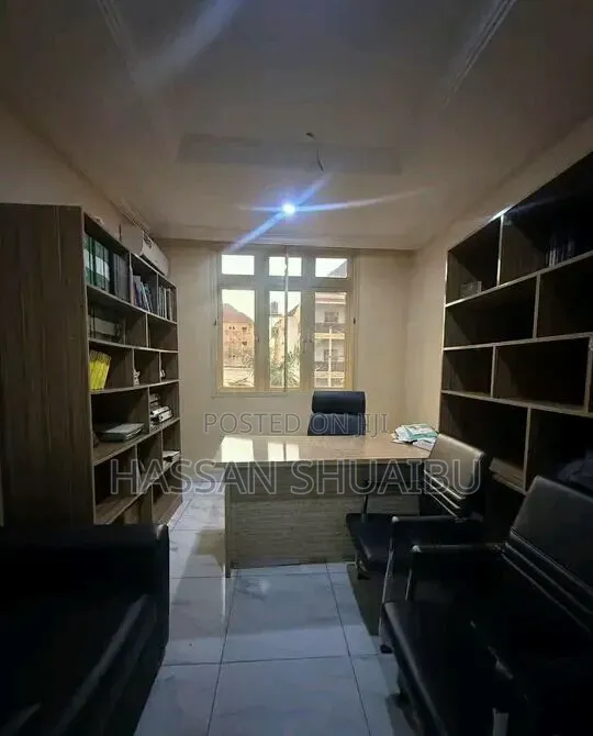 Functional 26-Room 3-Star Hotel in Kaura District in Kaura