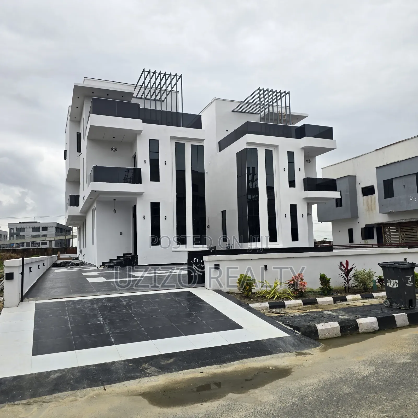 5bdrm Duplex in Peace Garden Estate, Sangotedo for sale in Sangotedo