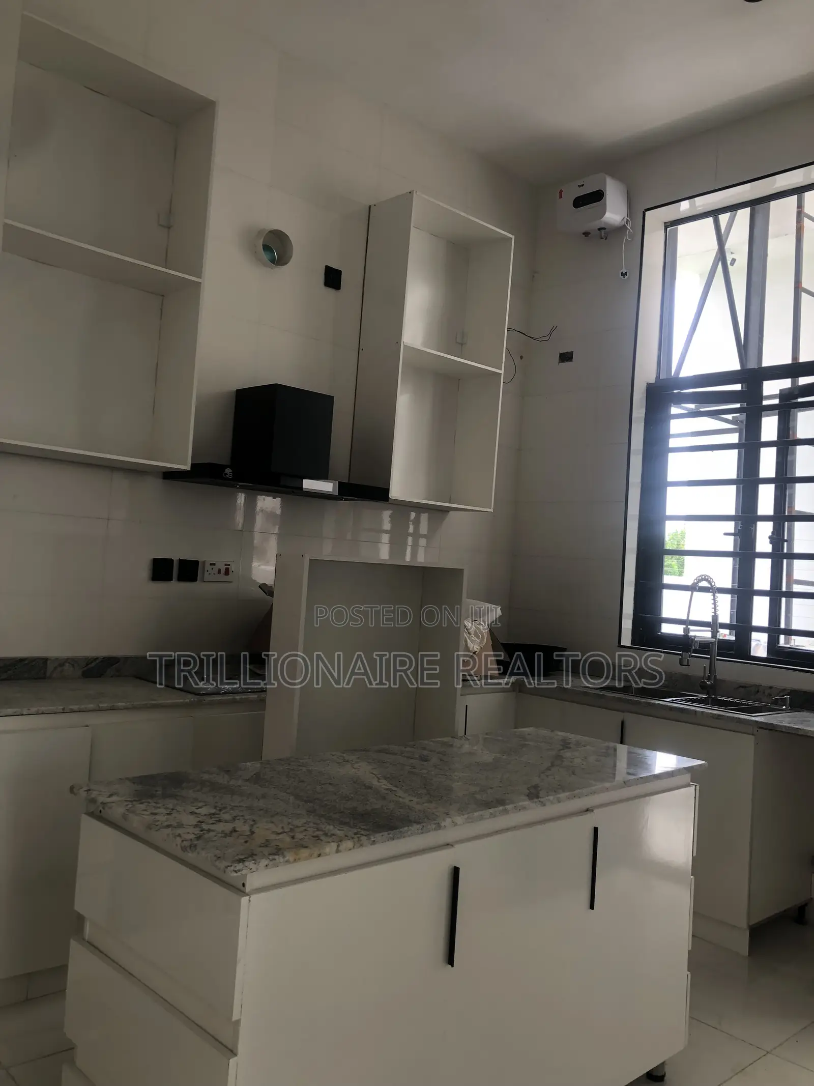 4bdrm Duplex in Sangotedo for sale in Sangotedo