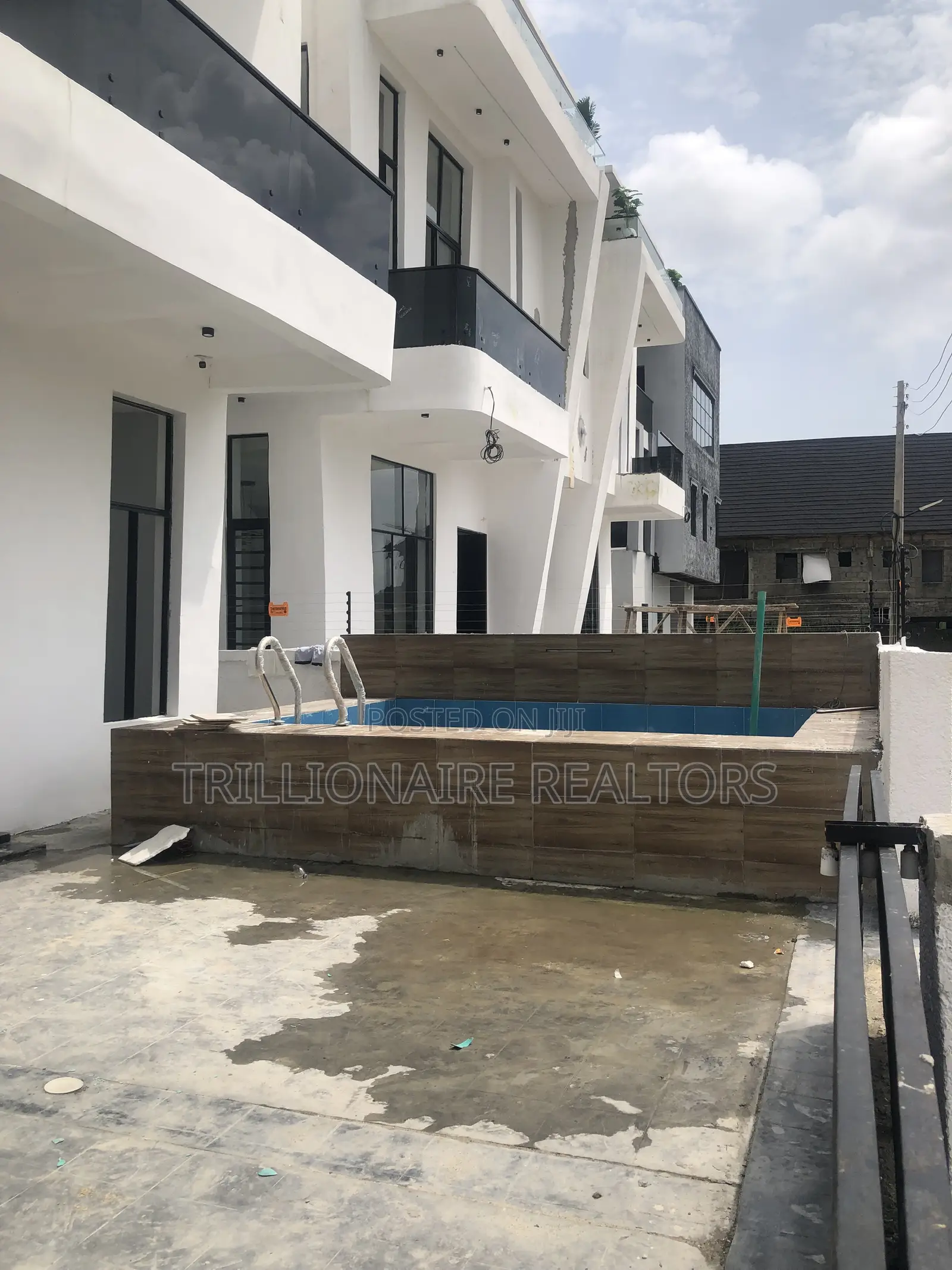 4bdrm Duplex in Sangotedo for sale in Sangotedo