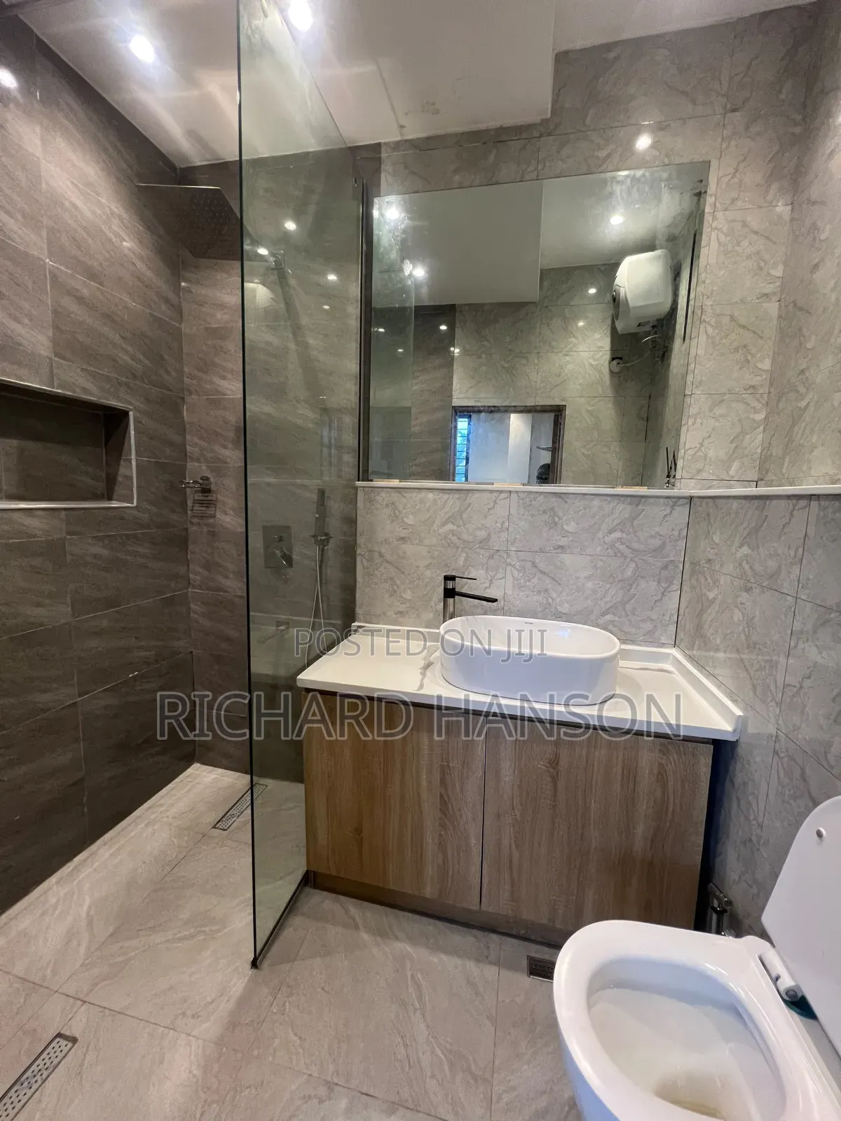 Furnished 3bdrm Apartment in Lekki Right for rent in Lekki Phase 1