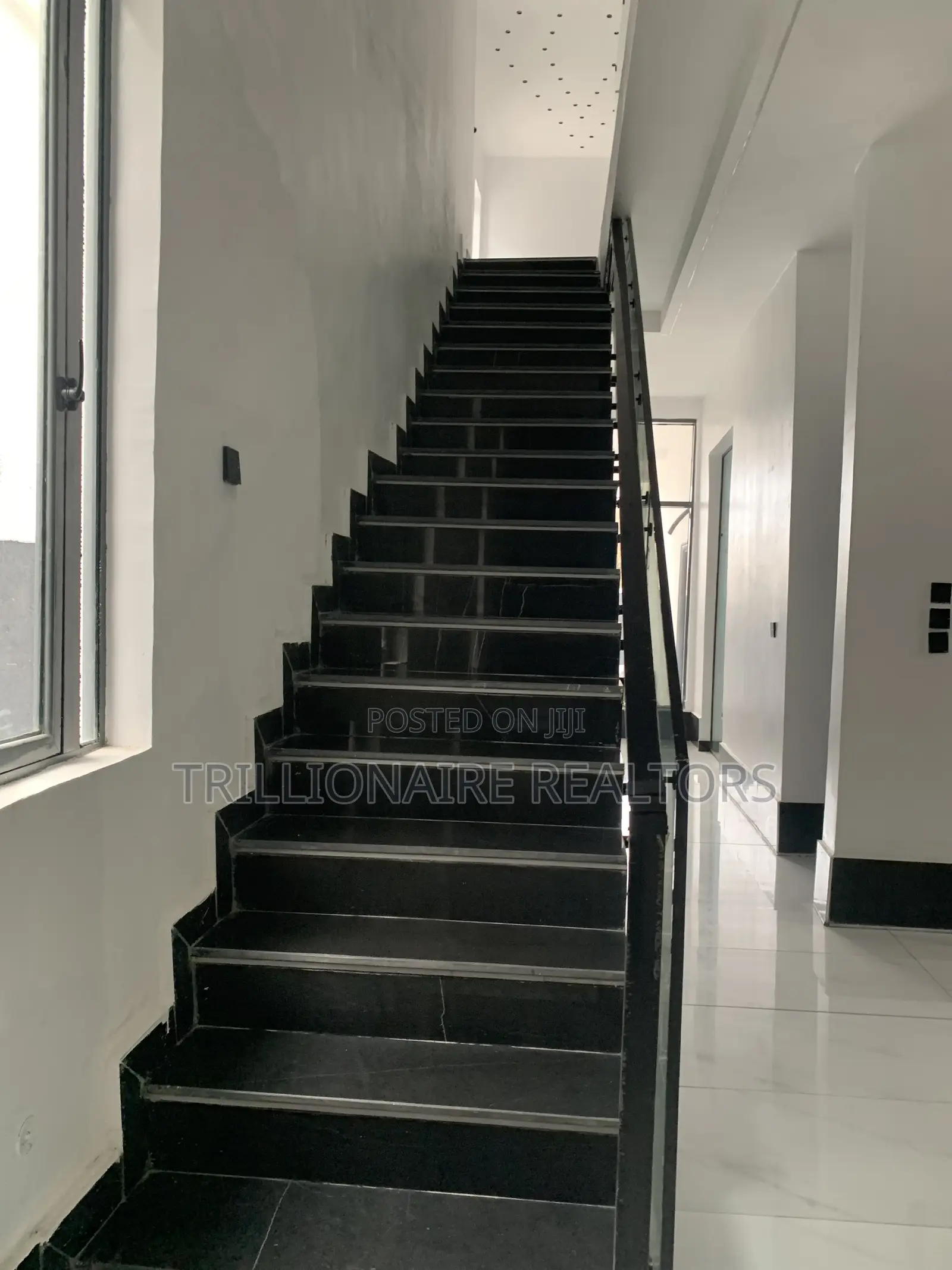 5bdrm Duplex in Behind Blenco, Sangotedo for sale in Sangotedo