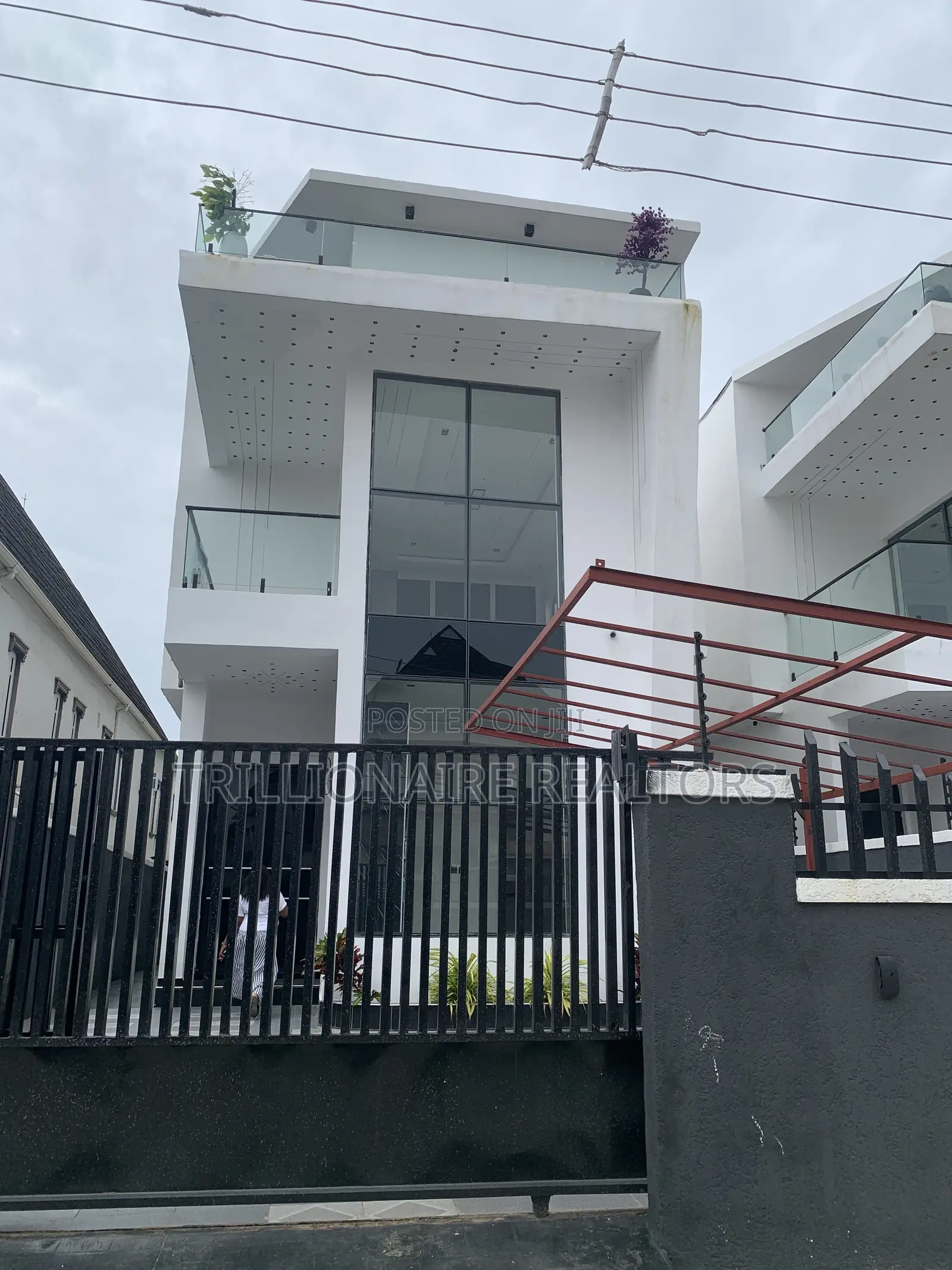5bdrm Duplex in Behind Blenco, Sangotedo for sale in Sangotedo