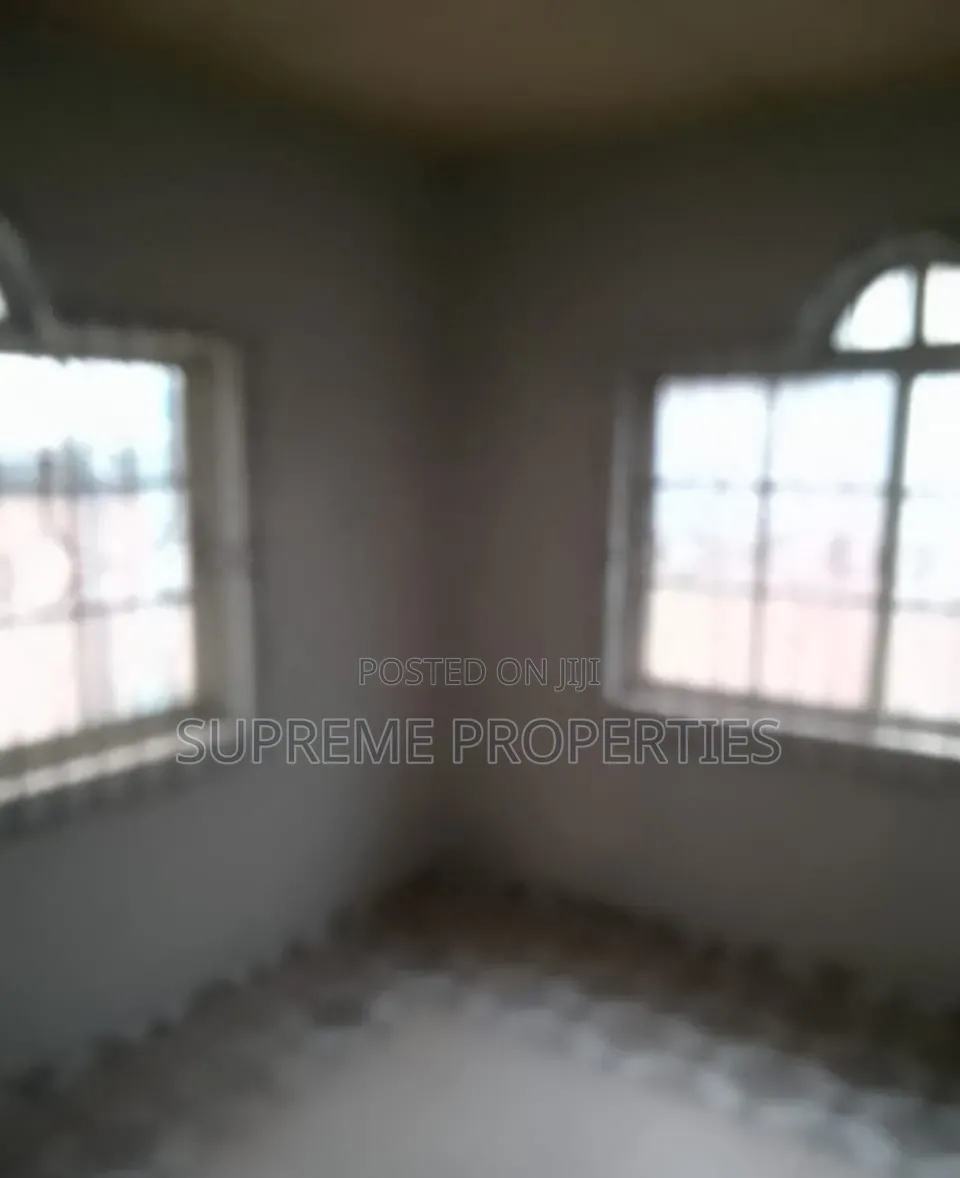 2bdrm Block of Flats in Elewuro Estate, Ibadan for rent in Ibadan