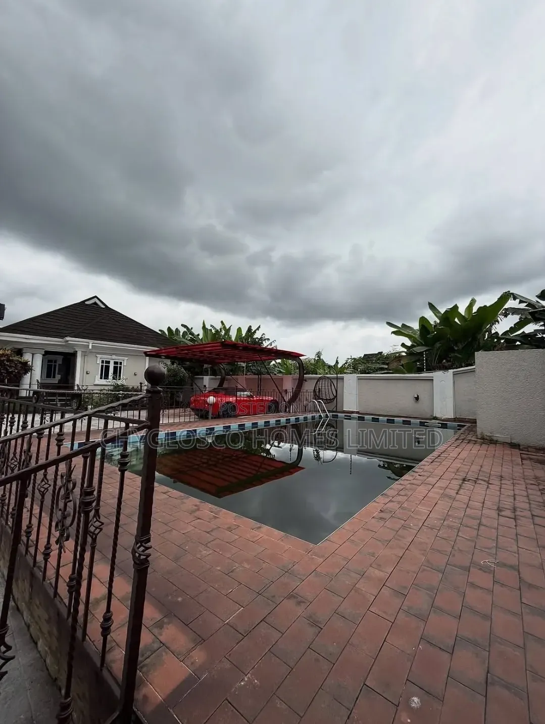 Furnished 5bdrm Duplex in New Layout for sale in New Layout