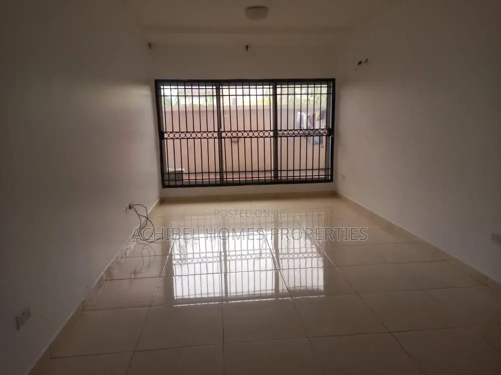2bdrm Apartment in Chevron for rent in Chevron