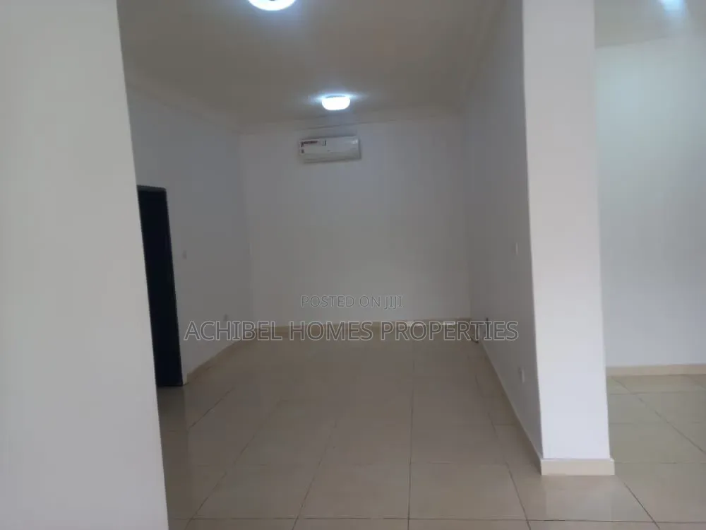 2bdrm Apartment in Chevron for rent in Chevron