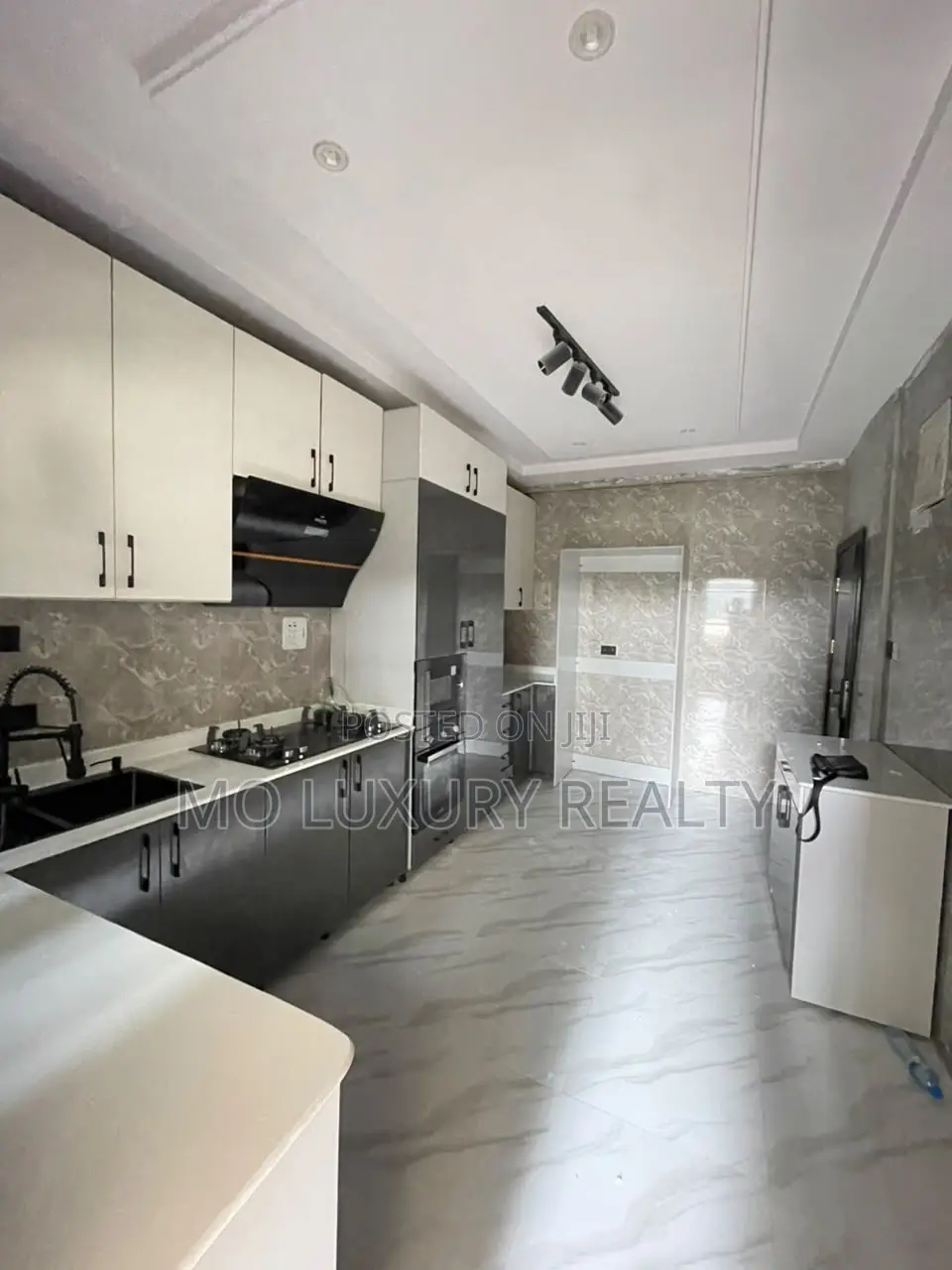 4bdrm Townhouse / Terrace in Ikate for rent in Ikate