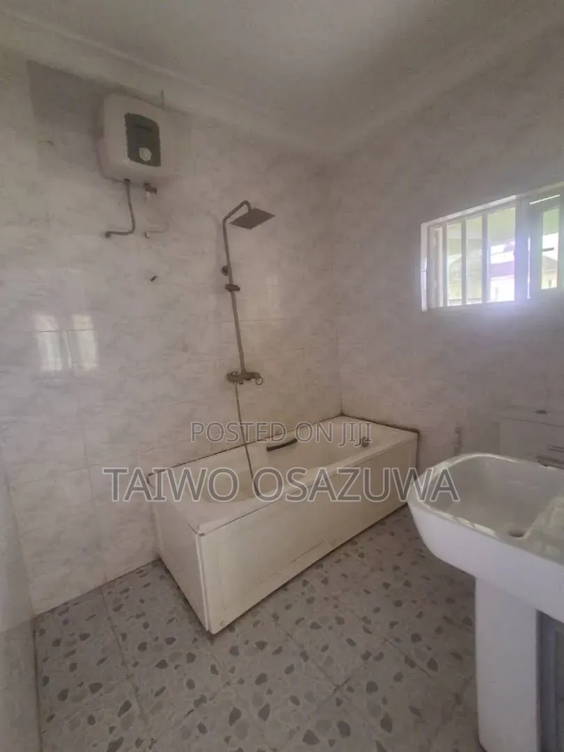 2bdrm Block of Flats in Badora for rent in Ado / Ajah