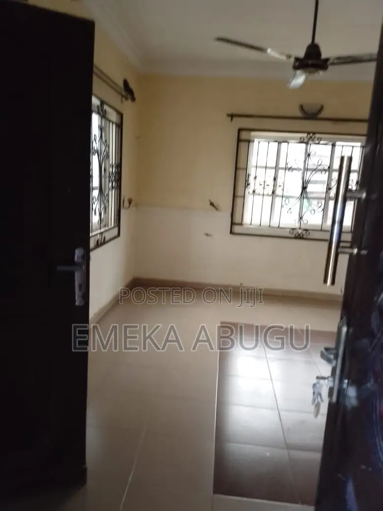 2bdrm Block of Flats in Apata for rent in Apata