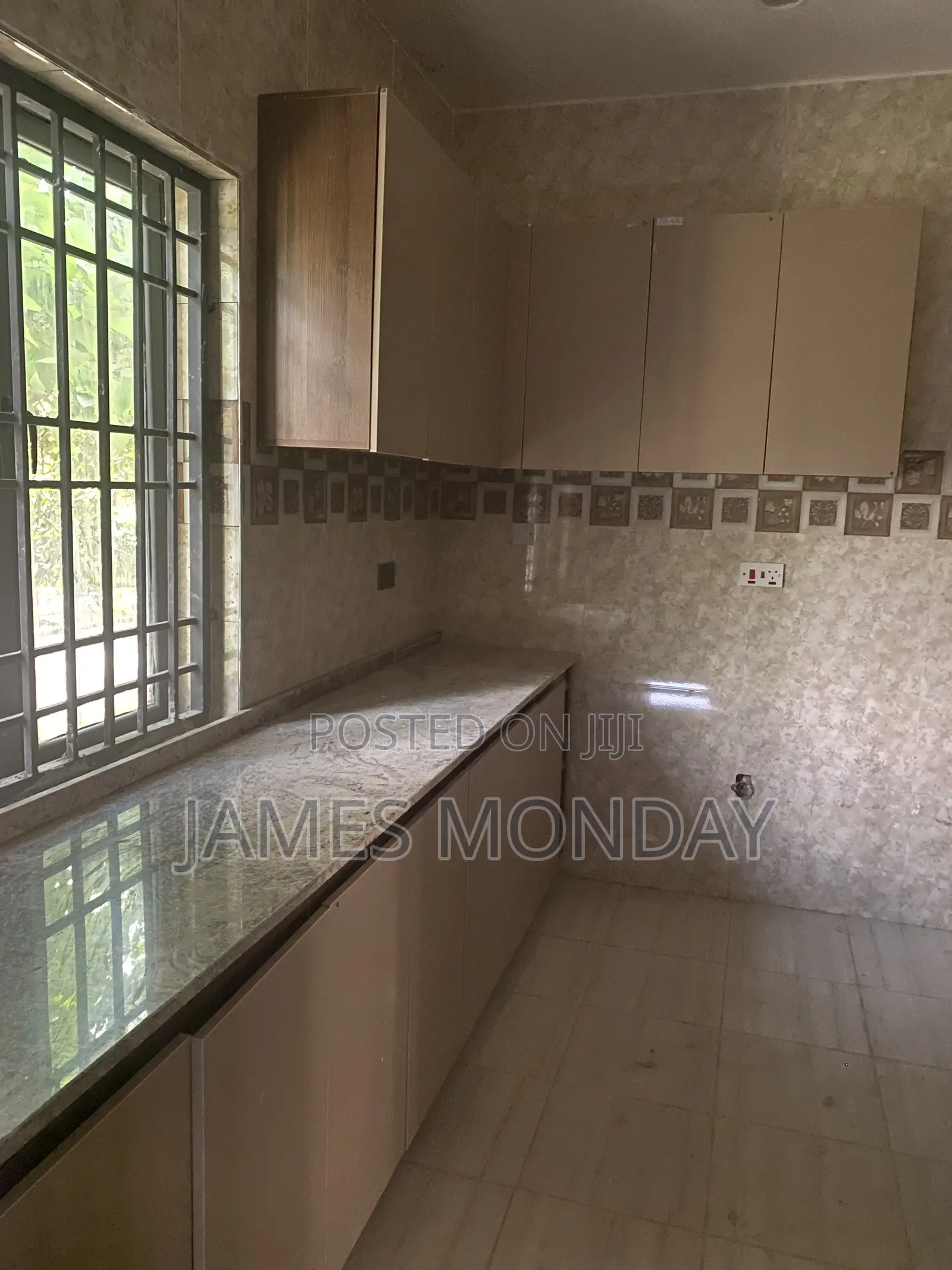 4bdrm Duplex in Private Residence, Area 1 for rent in Area 1