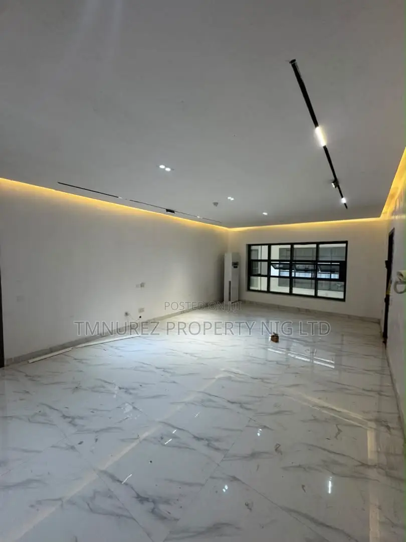 2bdrm Apartment in Lekki Phase 1 for rent in Lekki Phase 1