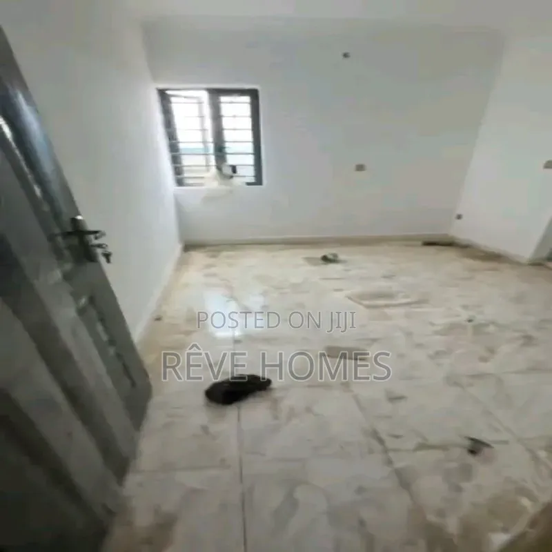 2bdrm Block of Flats in CHallenge / Mushin for rent in CHallenge / Mushin