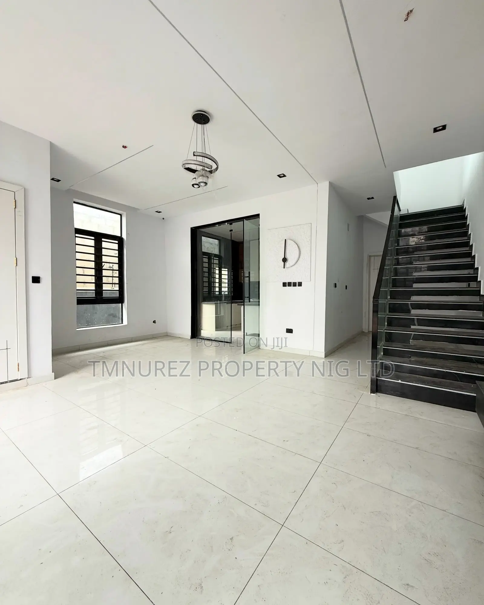 4bdrm Duplex in Ikota for rent in Ikota