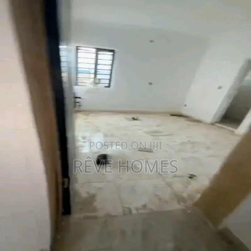 Studio Apartment in CHallenge / Mushin for rent in CHallenge / Mushin