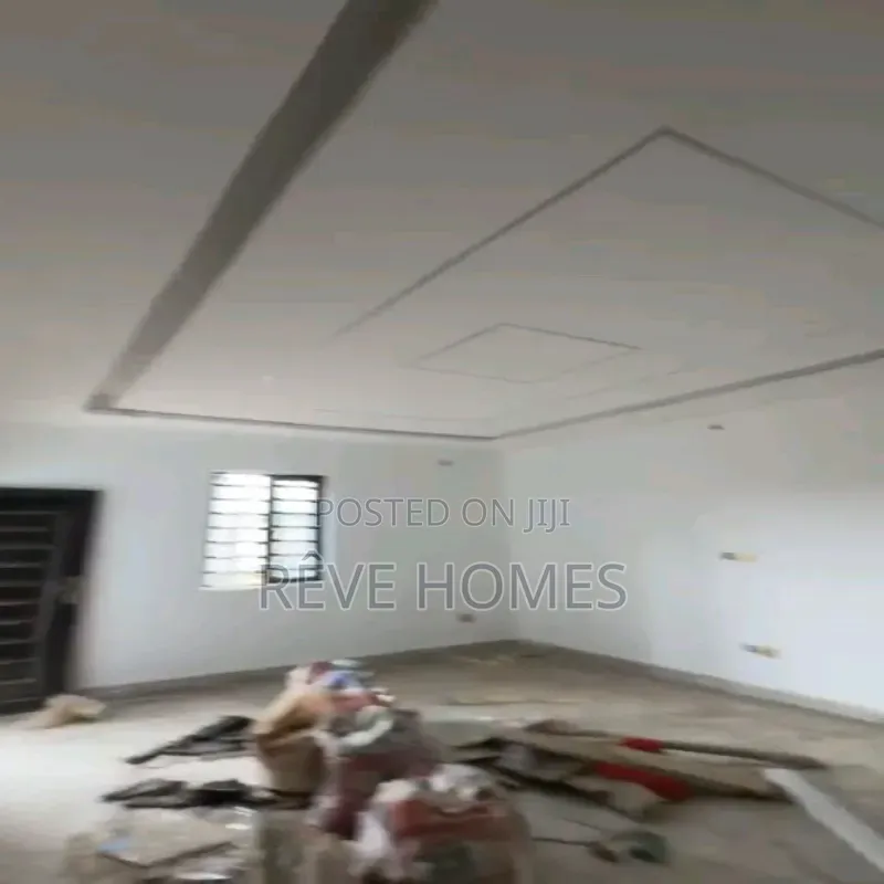 Studio Apartment in CHallenge / Mushin for rent in CHallenge / Mushin