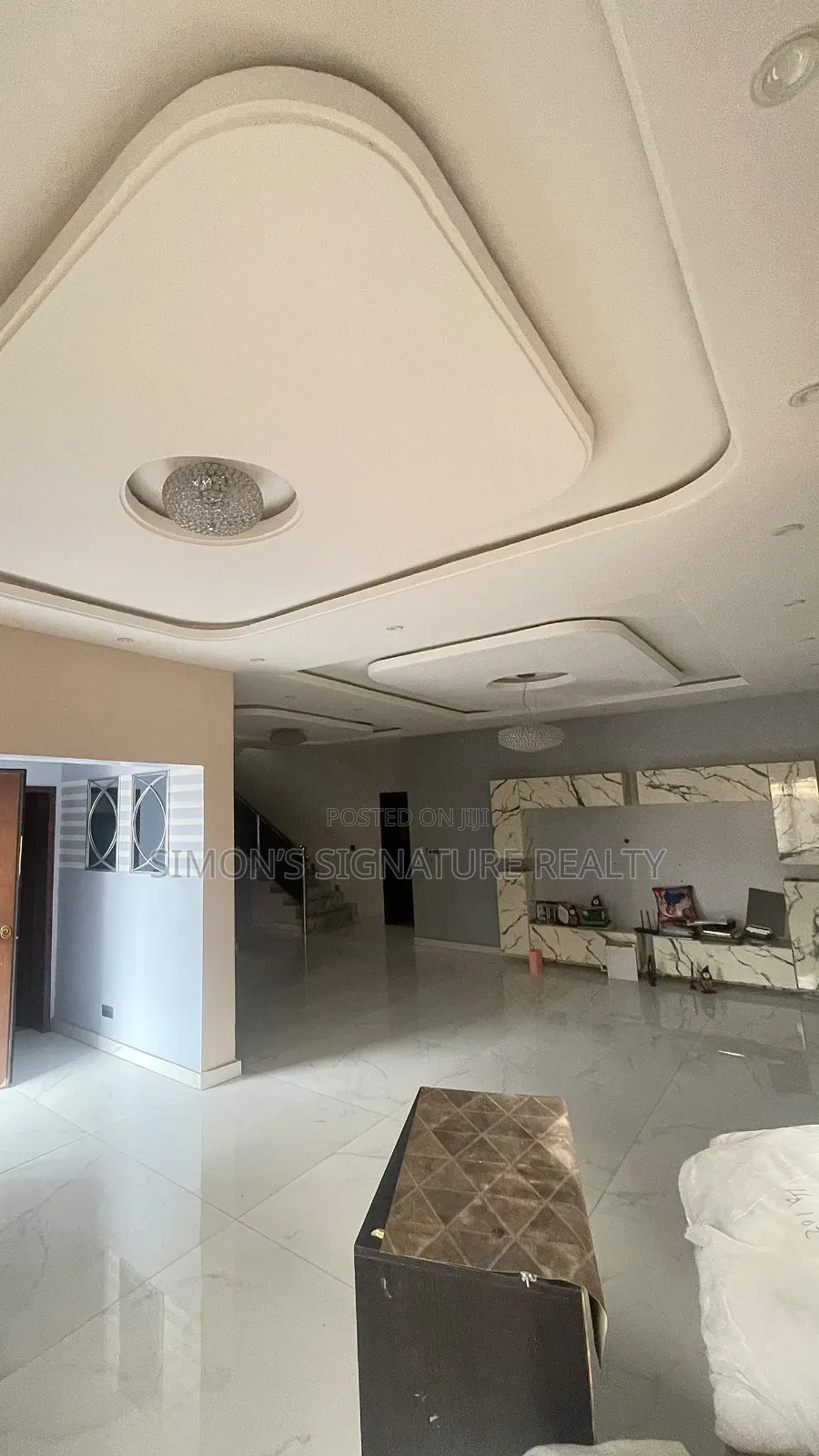 4bdrm Duplex in Ikota for rent in Ikota