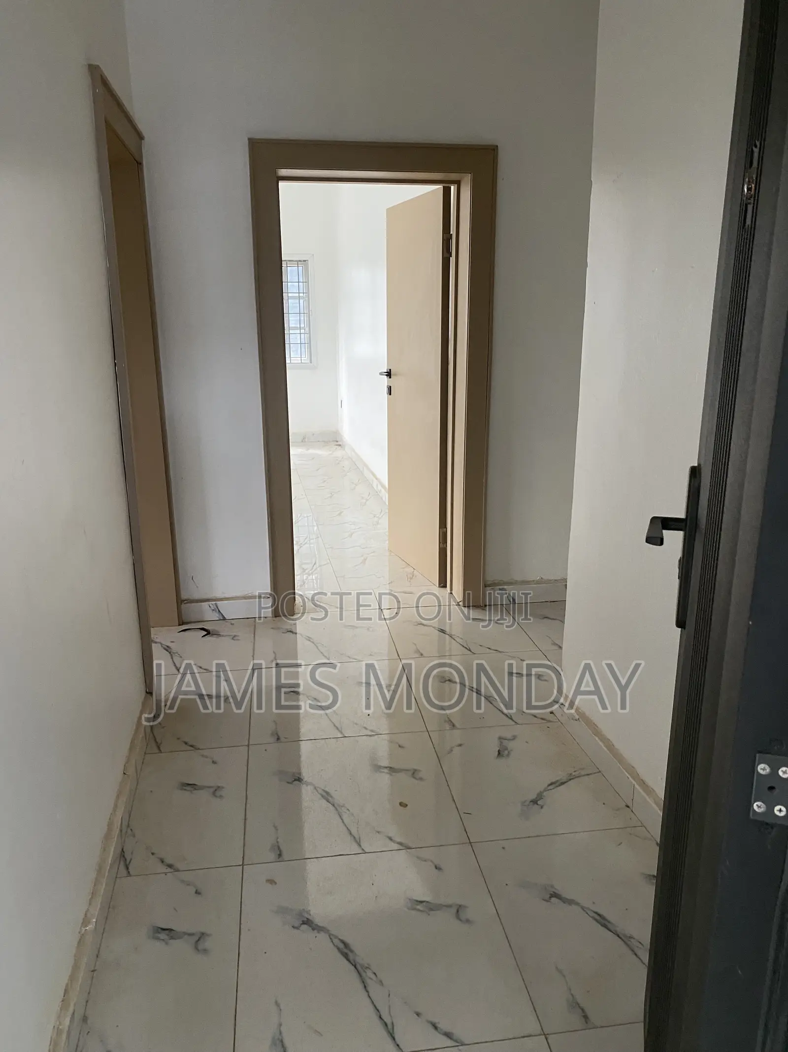 3bdrm Block of Flats in Private Residence, Area 1 for rent in Area 1