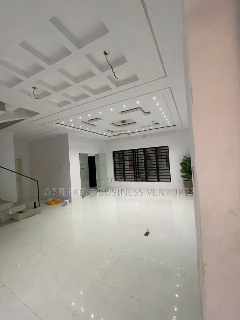 Furnished 4bdrm Duplex in Bodija for sale in Bodija