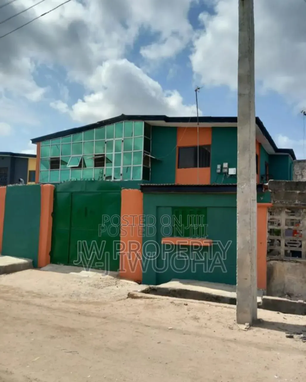 14bdrm Block of Flats in White House, Okokomaiko for sale in Okokomaiko