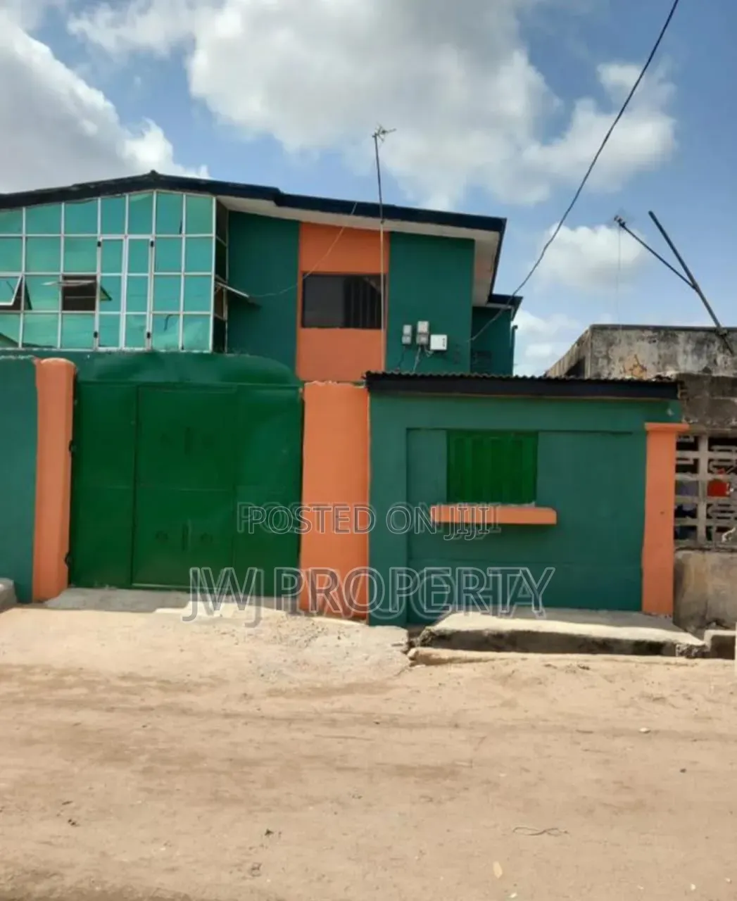 14bdrm Block of Flats in White House, Okokomaiko for sale in Okokomaiko