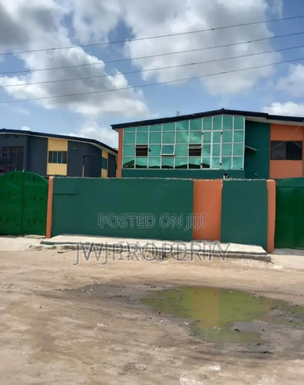 14bdrm Block of Flats in White House, Okokomaiko for sale in Okokomaiko