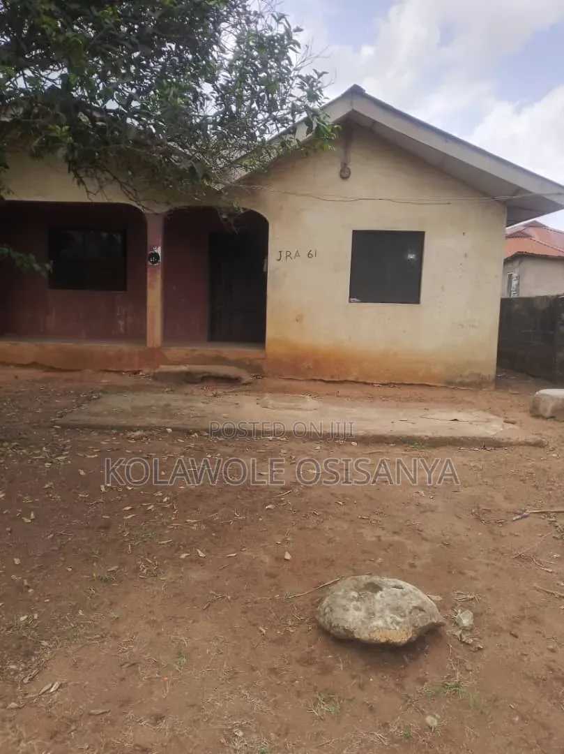 3bdrm Bungalow in Ado-Odo/Ota for sale in Ado-Odo/Ota