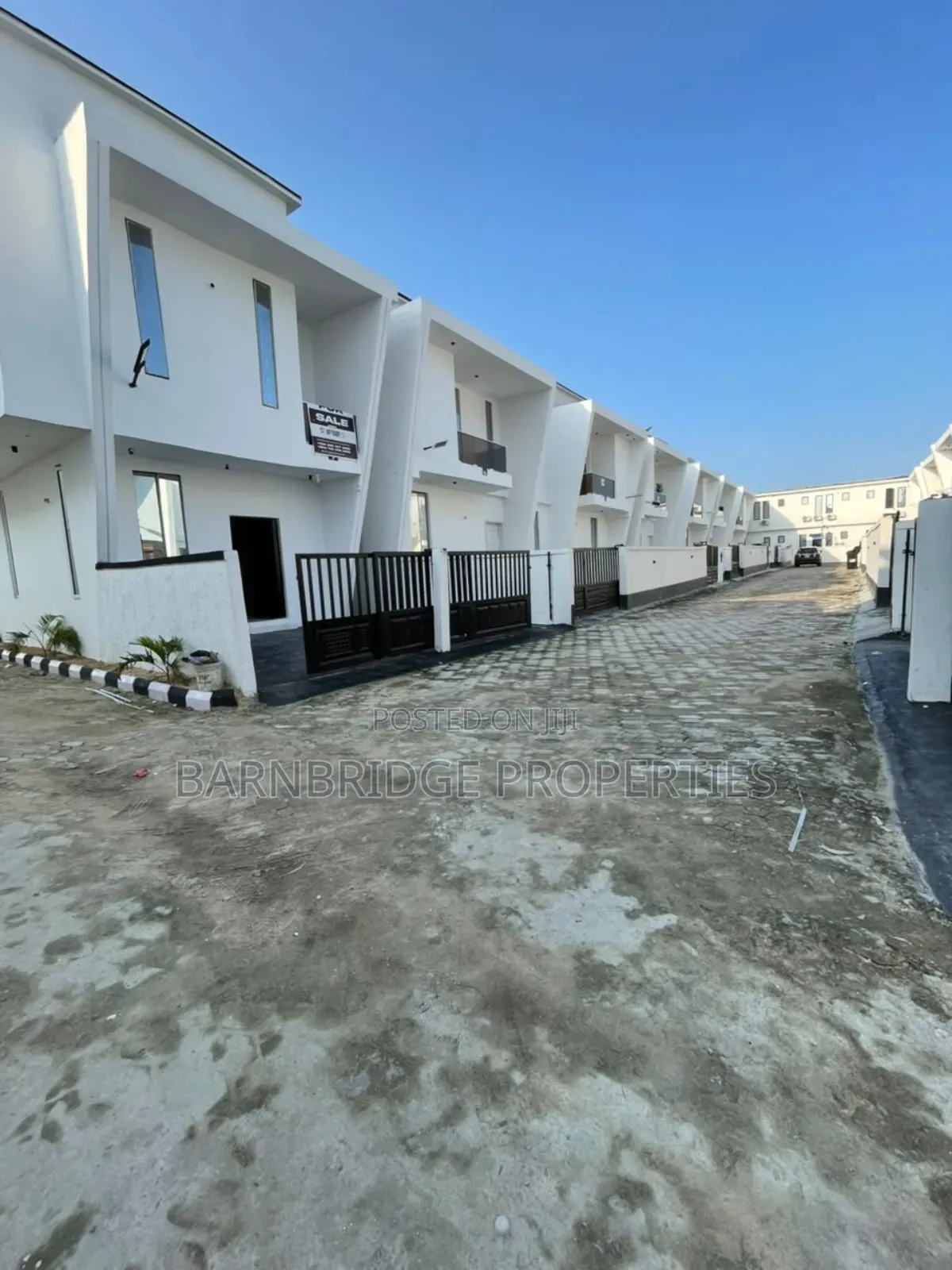 Furnished 4bdrm Duplex in Ikota for sale in Ikota