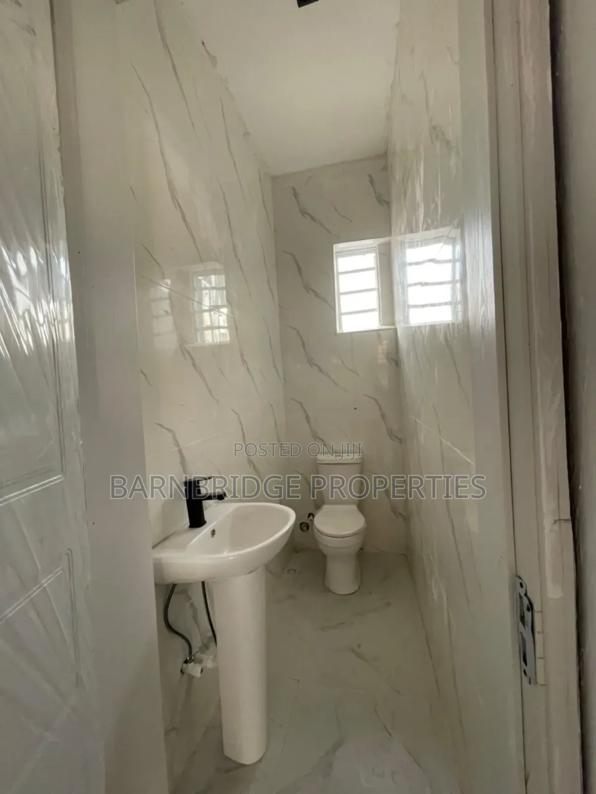 Furnished 4bdrm Duplex in Ikota for sale in Ikota