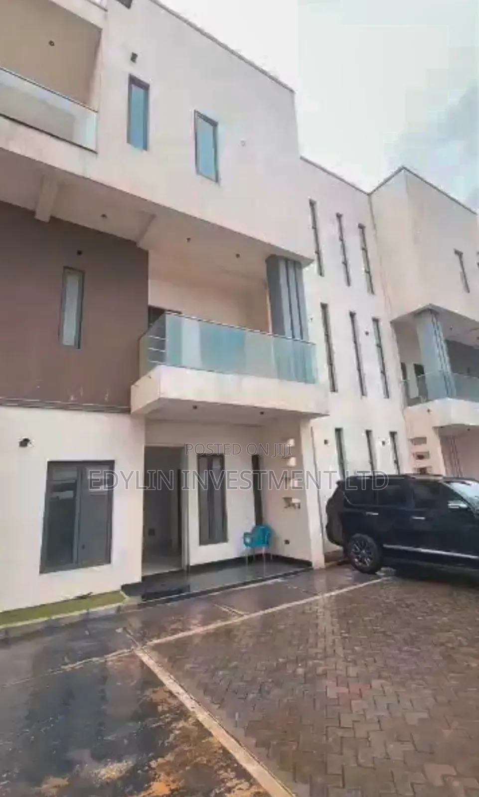 Exquisite 5Bedroom Semi-Detached Duplex for Sale @ Guzape FCT in Guzape District