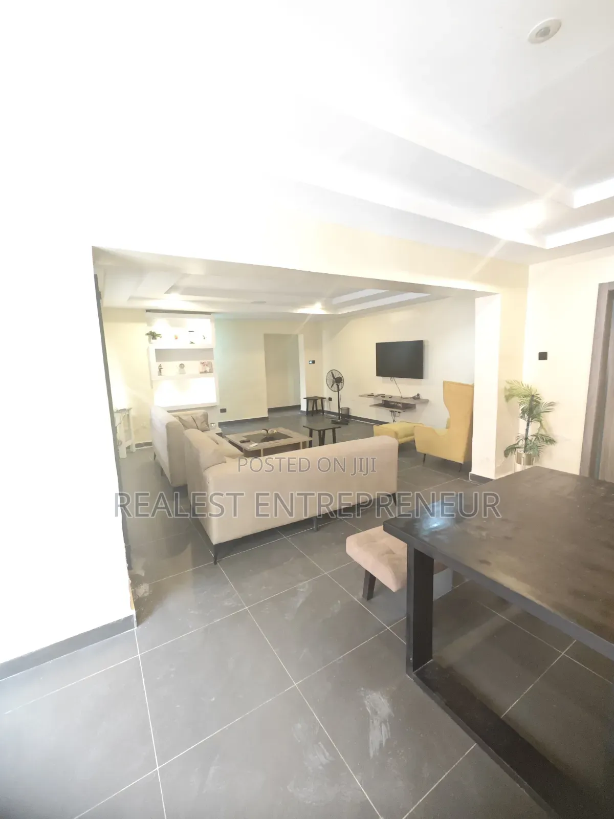 Furnished 3bdrm Block of Flats in Lekki Phase 1 for rent in Lekki Phase 1