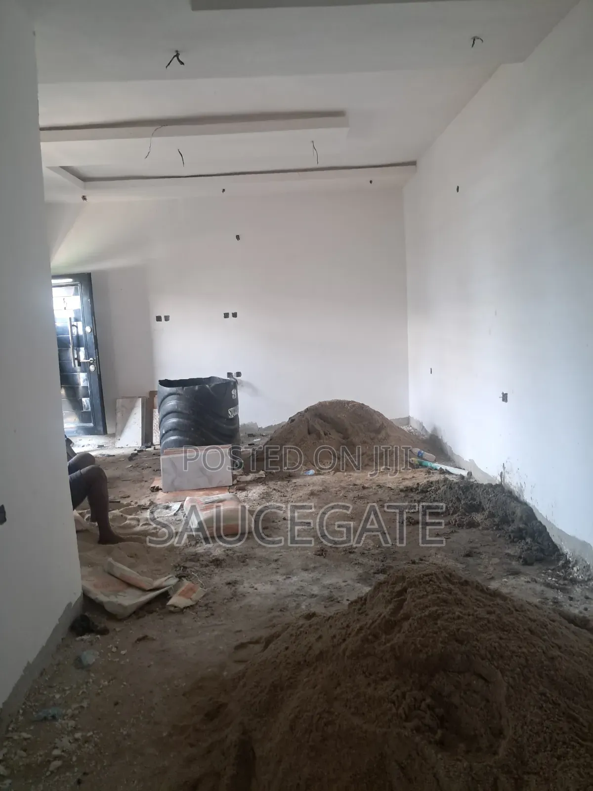 Mini Flat in Of Chevron Estate, Satellite Town for rent in Satellite Town