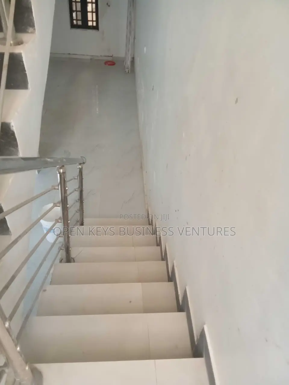 Furnished 3bdrm Duplex in Adeyi, Bodija for sale in Bodija