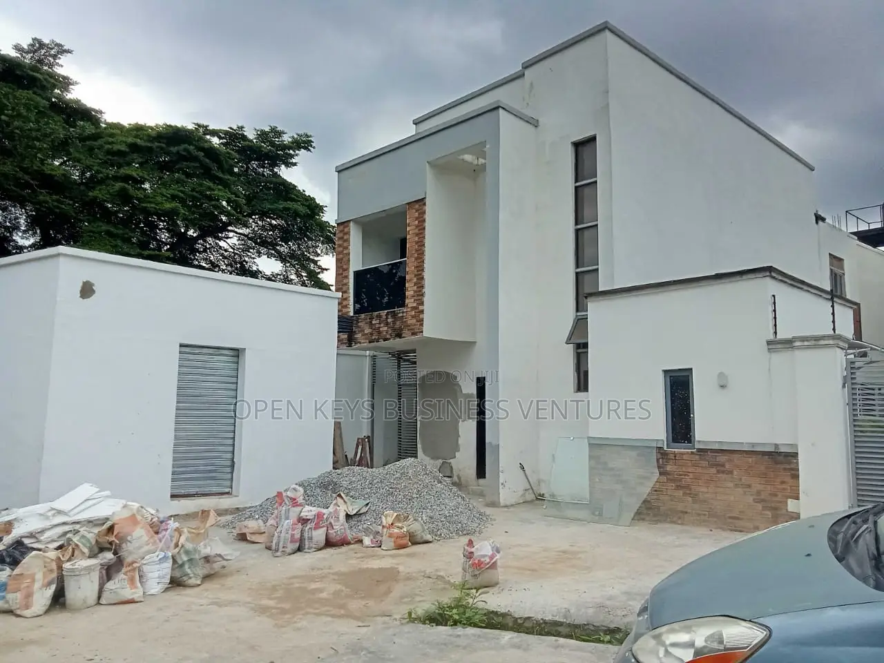Furnished 3bdrm Duplex in Adeyi, Bodija for sale in Bodija
