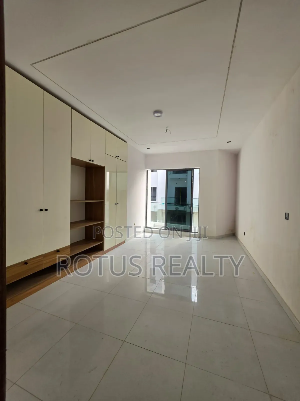 2bdrm Apartment in Victoria Island Extension for sale in Victoria Island Extension