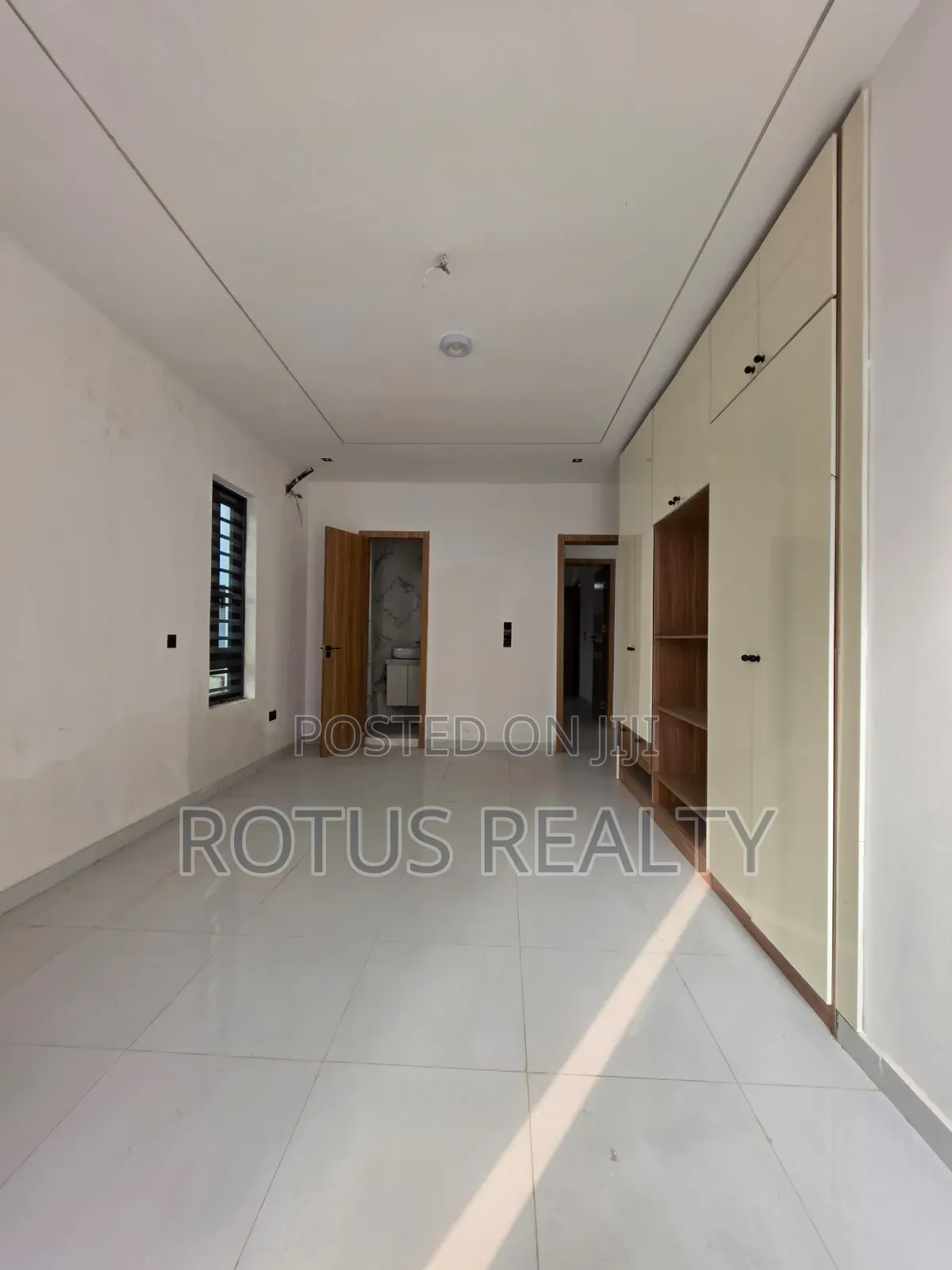 2bdrm Apartment in Victoria Island Extension for sale in Victoria Island Extension