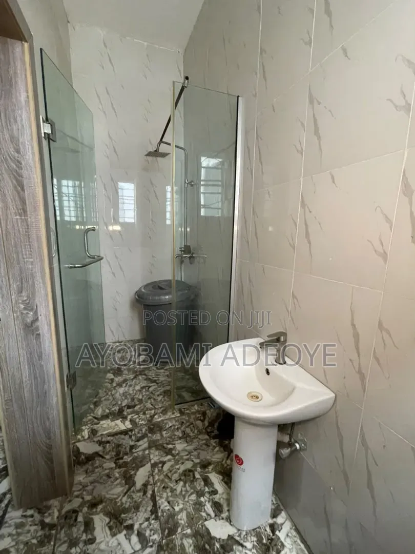 Furnished 1bdrm Shared Apartment in Ikota Villa for rent in Ikota