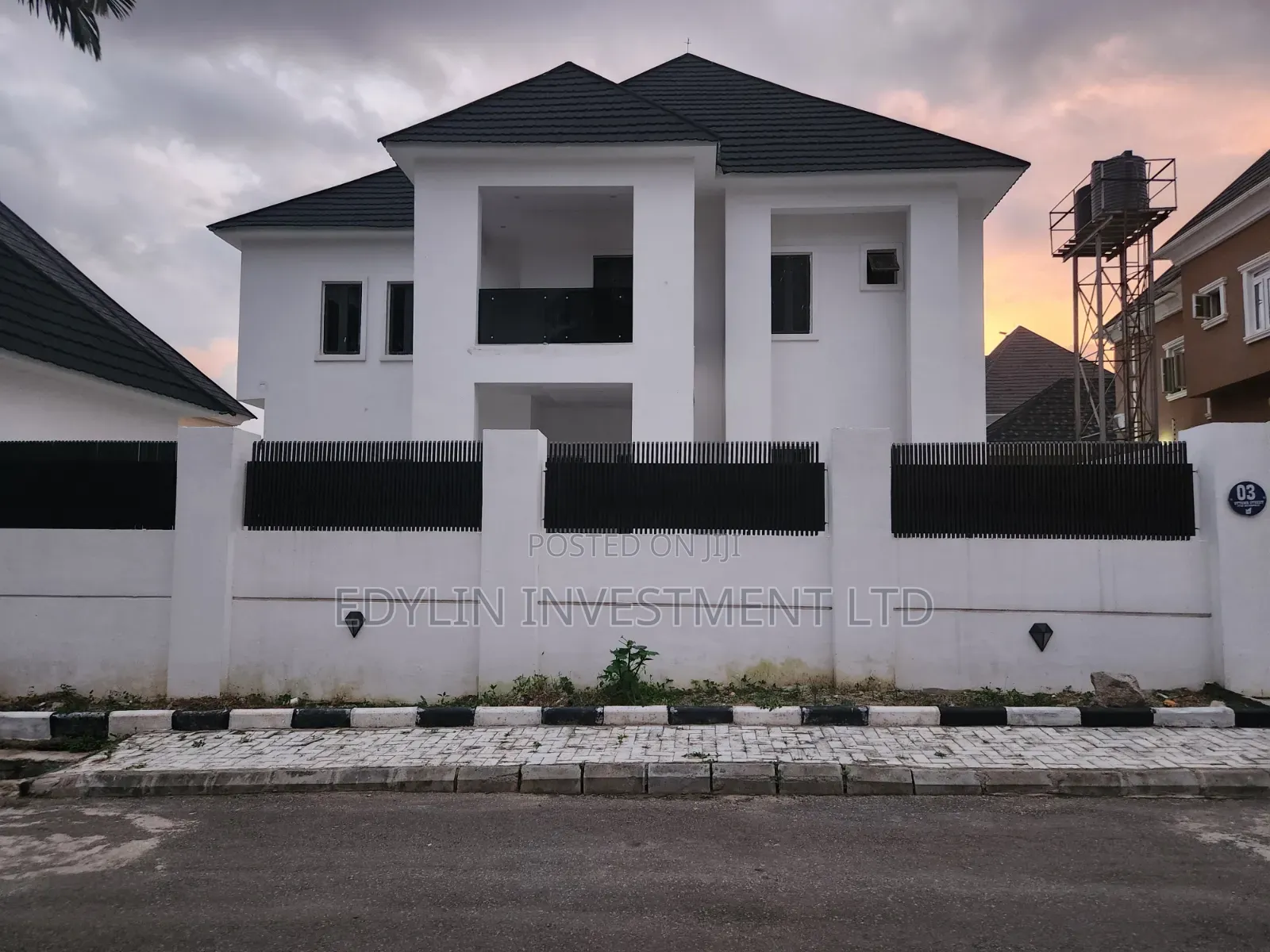 5 Bedroom Detached Duplex With 2 Rooms Basement at Gwarimpa FCT Abuja in Dawaki