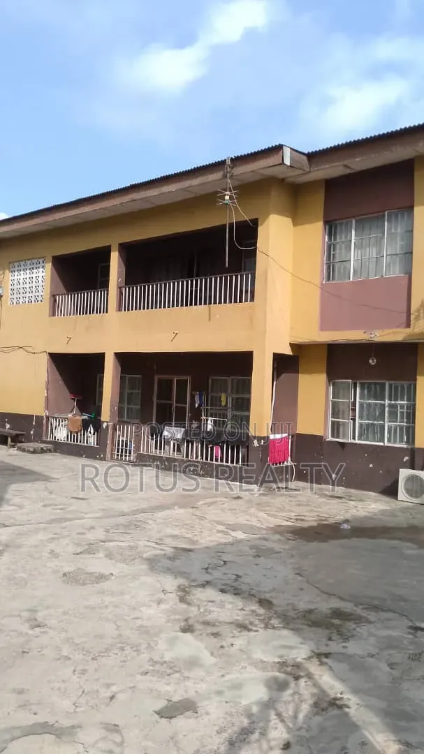 Commercial Property in Meiran
