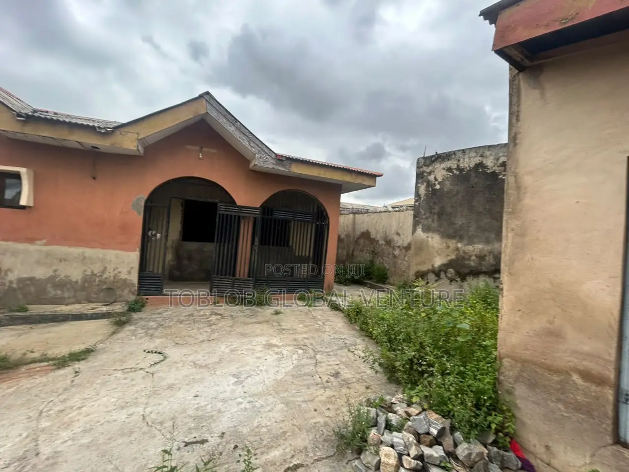 3bdrm Bungalow in Akala Express for sale in Akala Express